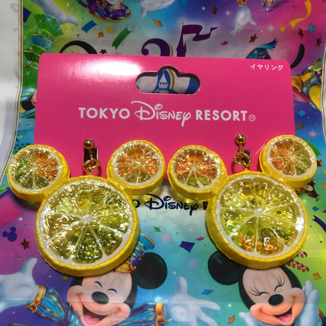 Disney(ディズニー)の【新品未使用】ディズニーリゾート ミッキー  レモン イヤリング レディースのアクセサリー(イヤリング)の商品写真