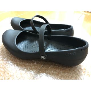 クロックス(crocs)のクロックス  crocs  ストラップ付き パンプス 黒 w6 (バレエシューズ)