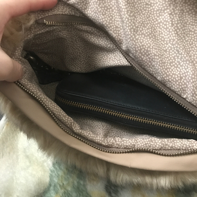 ZARA(ザラ)のZARA ファーバック  レディースのバッグ(クラッチバッグ)の商品写真