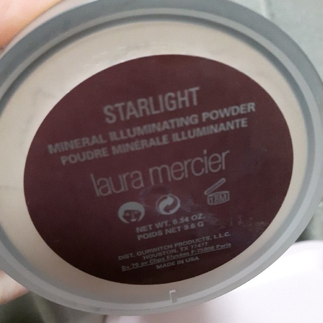 laura mercier(ローラメルシエ)の【化粧品】laura mercier コスメ/美容のベースメイク/化粧品(フェイスパウダー)の商品写真