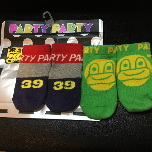 PARTYPARTY(パーティーパーティー)のくつ下2p(PARTY PARTY) キッズ/ベビー/マタニティのキッズ/ベビー/マタニティ その他(その他)の商品写真