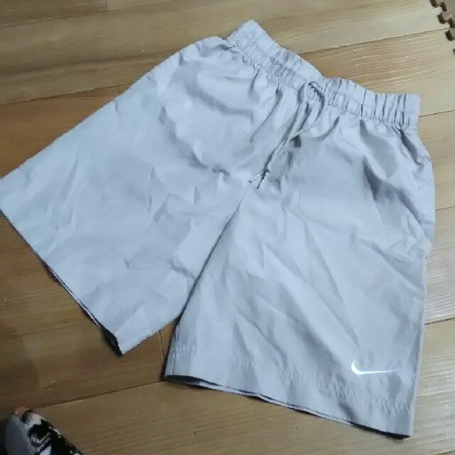 NIKE(ナイキ)のNIKE　週末セール！ キッズ/ベビー/マタニティのキッズ服男の子用(90cm~)(パンツ/スパッツ)の商品写真