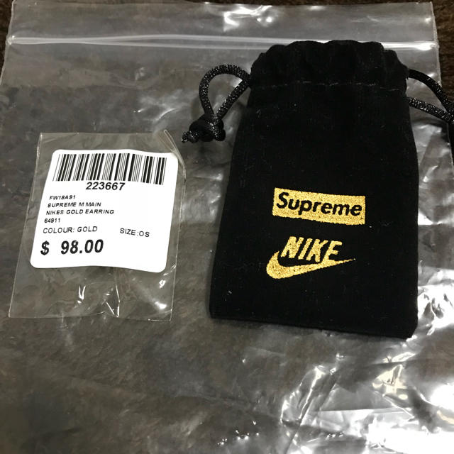 新品大特価 Supreme ピアスの通販 by bdgwpmgm's shop|シュプリーム