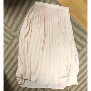ジーユー(GU)の美品♡GU プリーツスカート   ベージュ系Mサイズ(ひざ丈スカート)