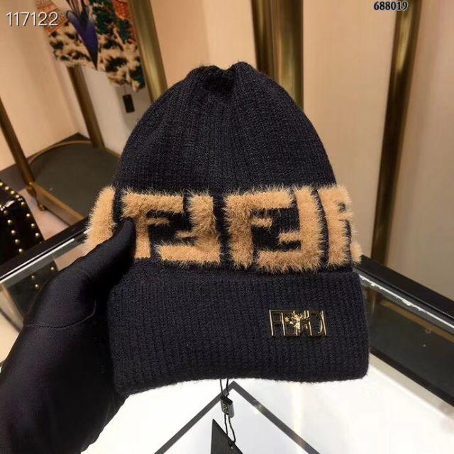 FENDI - フェンディ 帽子 ニットの通販 by 諏訪's shop｜フェンディならラクマ