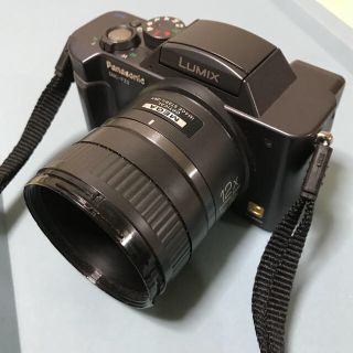 パナソニック(Panasonic)の デジカメ  Panasonic LUMIX  予備電池2個・未使用SDカード付(コンパクトデジタルカメラ)