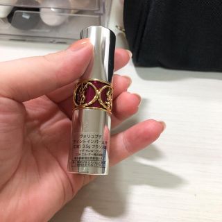 イヴサンローランボーテ(Yves Saint Laurent Beaute)のヴォリプテ ティントインバーム5(口紅)