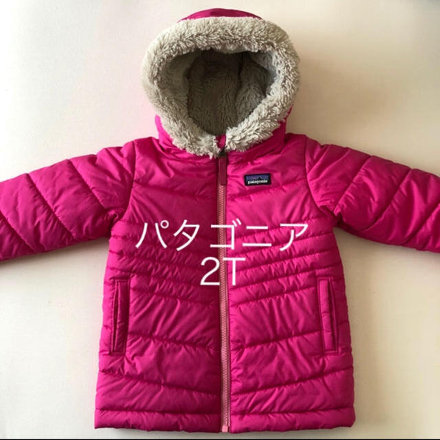 patagonia(パタゴニア)のパタゴニア キッズ 2T ダウン ピンク ファー付き キッズ/ベビー/マタニティのキッズ服女の子用(90cm~)(ジャケット/上着)の商品写真