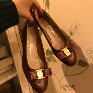 サルヴァトーレフェラガモ(Salvatore Ferragamo)のフェラガモ バレエシューズ フラット パンプス(バレエシューズ)