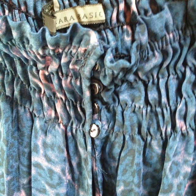 ZARA(ザラ)のZARA トップスタグ付き レディースのトップス(シャツ/ブラウス(半袖/袖なし))の商品写真
