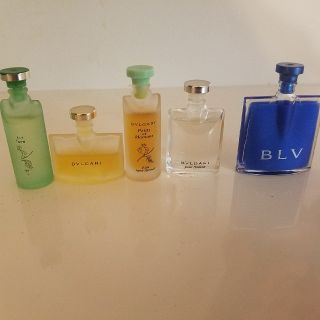 ブルガリ(BVLGARI)のブルガリ　ミニチュア香水セット(香水(女性用))