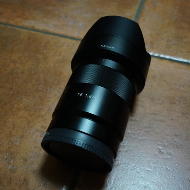 SONY(ソニー)のSony Sonner T＊ FE 55mm F1.8 SEL55F18Z スマホ/家電/カメラのカメラ(レンズ(単焦点))の商品写真