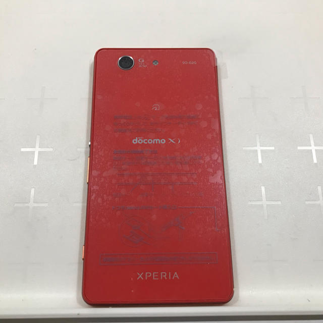 Xperia(エクスペリア)のXperia Z3 Compact so-02g スマホ/家電/カメラのスマートフォン/携帯電話(スマートフォン本体)の商品写真