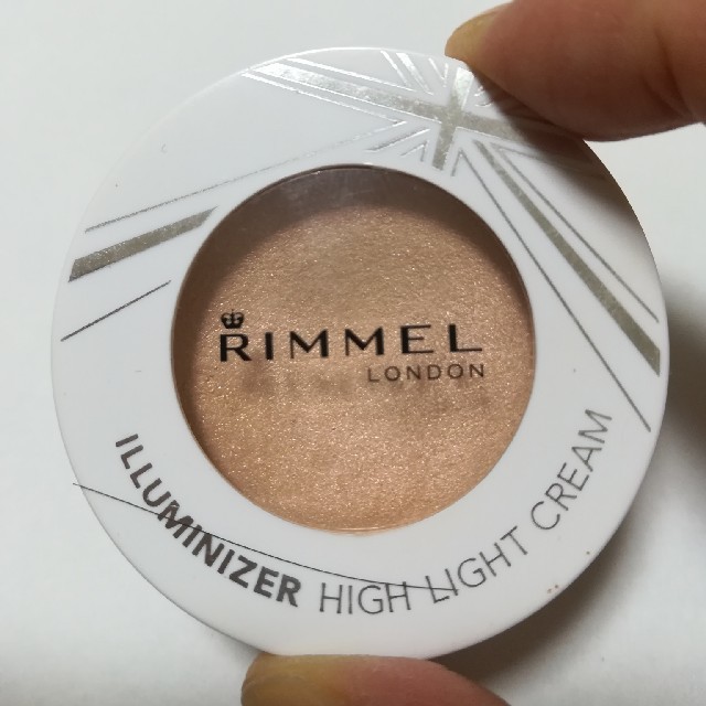 RIMMEL(リンメル)のRIMMEL
ハイライト
イルミナイザー
001
 コスメ/美容のベースメイク/化粧品(フェイスカラー)の商品写真