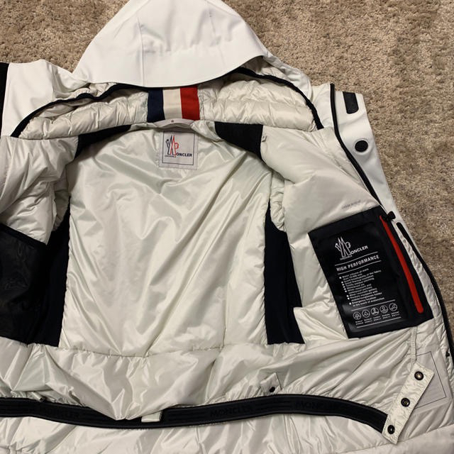 MONCLER(モンクレール)のYontory様 専用出品 モンクレール MONCLER グルノーブル メンズ☆ メンズのジャケット/アウター(ダウンジャケット)の商品写真