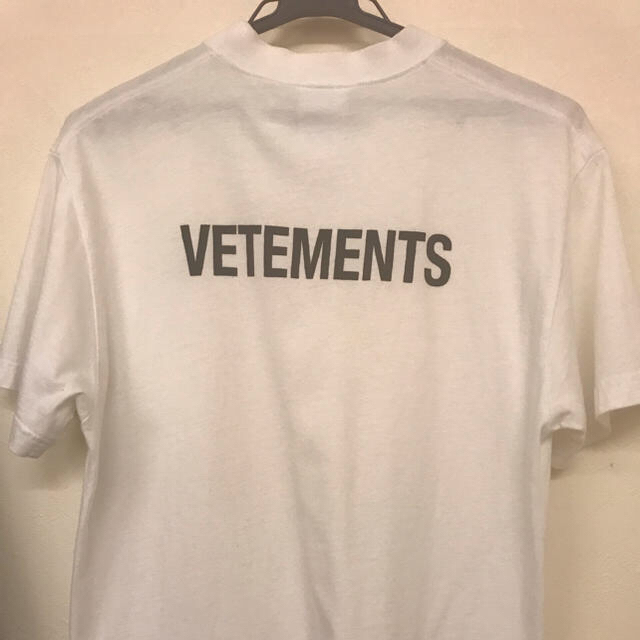 vetements staff Tシャツ