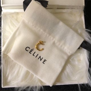 セリーヌ(celine)のセリーヌ アルファベット ネックレス チャーム(チャーム)