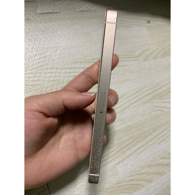iPhone 64Gの通販 by こっちゃん's shop｜アイフォーンならラクマ - iPhoneSE ゴールド 低価NEW