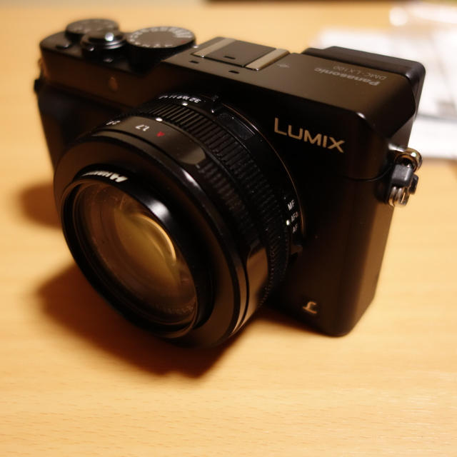 Panasonic(パナソニック)のLUMIX lx100  スマホ/家電/カメラのカメラ(コンパクトデジタルカメラ)の商品写真