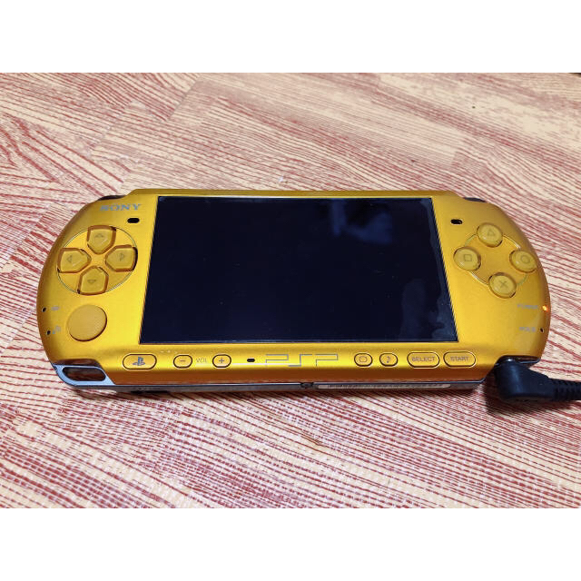 PlayStation Portable(プレイステーションポータブル)のPSPとカセット エンタメ/ホビーのゲームソフト/ゲーム機本体(家庭用ゲーム機本体)の商品写真