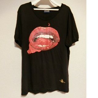 ヴィヴィアンウエストウッド(Vivienne Westwood)のVivienne Westwood WORLDTOUR 香港限定 リップTシャツ(Tシャツ(半袖/袖なし))