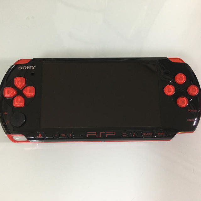 PlayStation Portable(プレイステーションポータブル)の☆ほぼ新品☆ PSP-3000 ブラック/レッド エンタメ/ホビーのゲームソフト/ゲーム機本体(携帯用ゲーム機本体)の商品写真