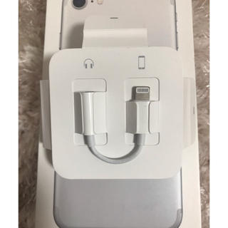 アップル(Apple)のiPhone付属品 Apple 純正品 イヤホン変換アダプター (変圧器/アダプター)