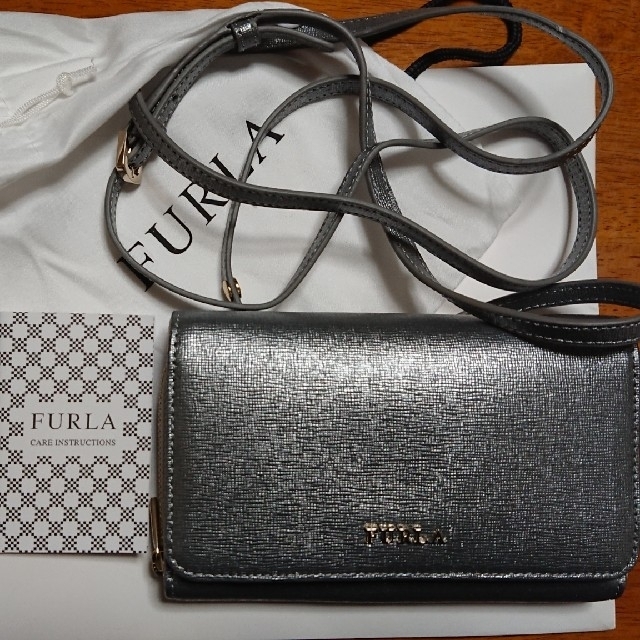 FURLA  財布