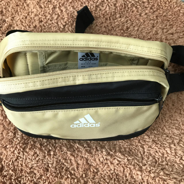 adidas(アディダス)の❤︎adidas❤︎ウエストポーチ❤︎ レディースのバッグ(ボディバッグ/ウエストポーチ)の商品写真