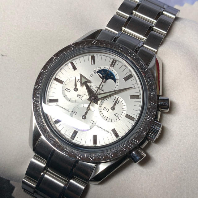 OMEGA(オメガ)のオメガ スピードマスタームーンフェイズ オーバーホール済み ヨーロッパ限定 メンズの時計(腕時計(アナログ))の商品写真