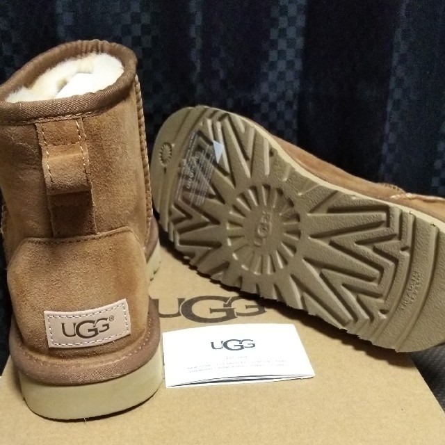 UGG(アグ)のsora♡様専用！！【新品】UGGショート&ミニブーツ（2足セット） レディースの靴/シューズ(ブーツ)の商品写真