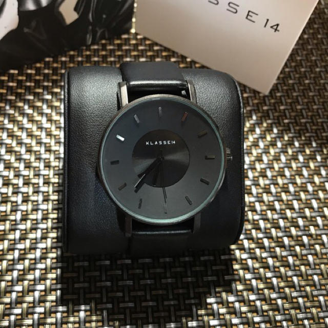 Daniel Wellington(ダニエルウェリントン)のKlasse14 42㎜ メンズ レディース ブラック 即購入ok メンズの時計(腕時計(アナログ))の商品写真
