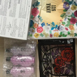 アナスイ(ANNA SUI)のアナスイ ヘアケアアンドボディケアセット 薔薇ポーチ(サンプル/トライアルキット)