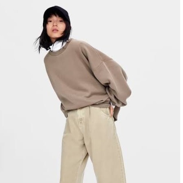 ●インスタで話題●ZARA オーバーサイズスウェット