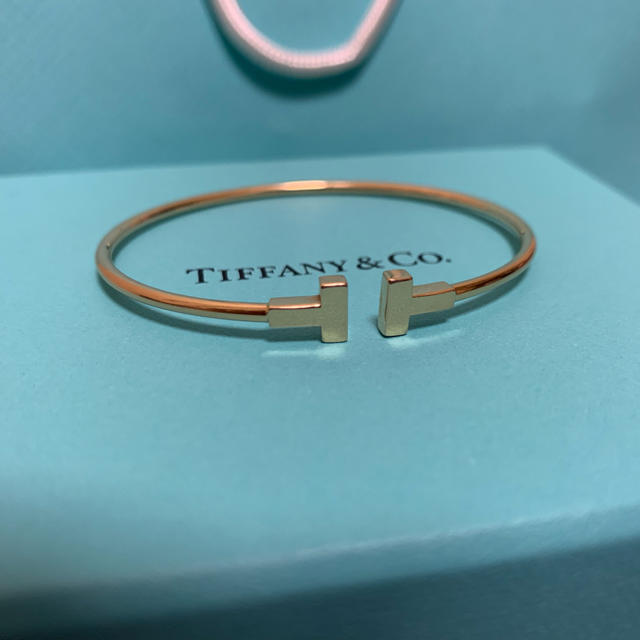 品質保証HOT Tiffany  Co. TiffanyナローワイヤーブレスレットS 最終値下げの通販 by himawari.0413's  shop｜ティファニーならラクマ