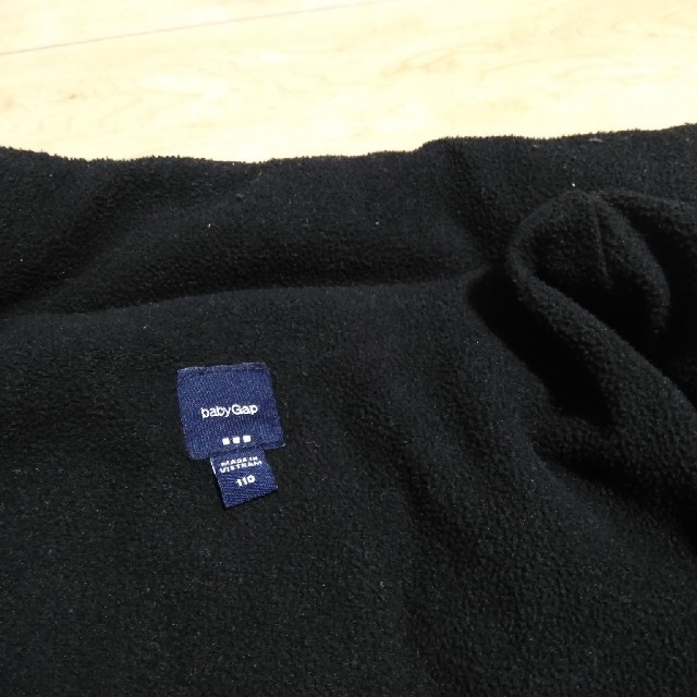 babyGAP(ベビーギャップ)のgap キッズ　アウター　カモフラ　110 キッズ/ベビー/マタニティのキッズ服男の子用(90cm~)(ジャケット/上着)の商品写真