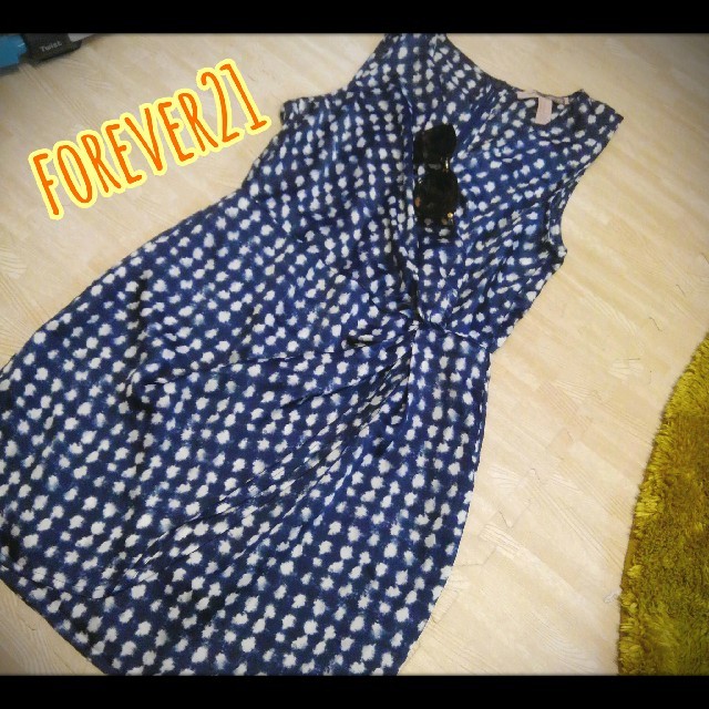 FOREVER 21(フォーエバートゥエンティーワン)の激安♥️ネイビーワンピ♥️F21 体型隠し レディースのワンピース(ひざ丈ワンピース)の商品写真