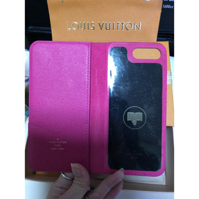 LOUIS VUITTON(ルイヴィトン)の正規品！美品！ルイヴィトンiPhoneケース 人気のピンク スマホ/家電/カメラのスマホアクセサリー(iPhoneケース)の商品写真