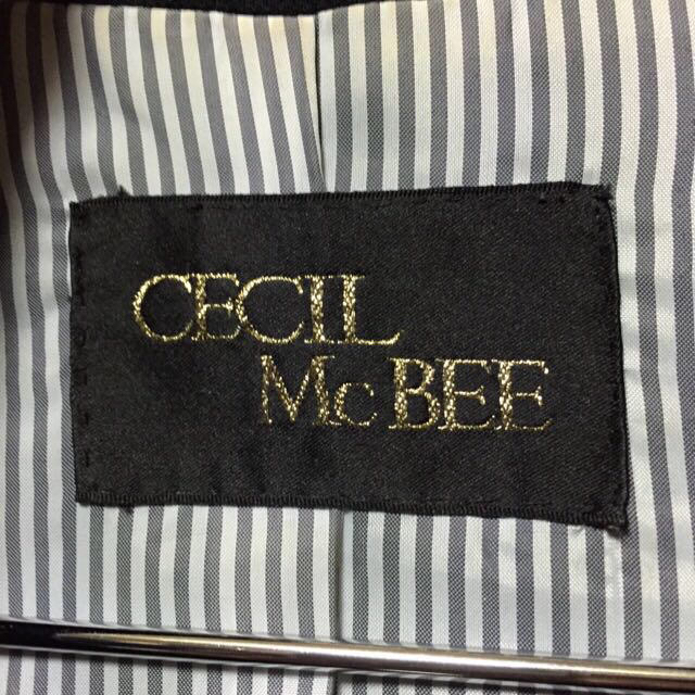 CECIL McBEE(セシルマクビー)のセシルマクビーJK レディースのジャケット/アウター(テーラードジャケット)の商品写真