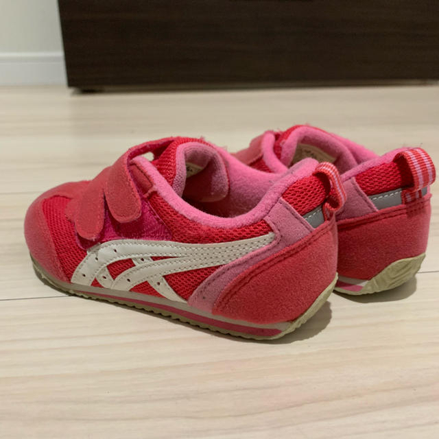 asics(アシックス)のasics15.5cm💗ピンク×ホワイト キッズ/ベビー/マタニティのキッズ靴/シューズ(15cm~)(スニーカー)の商品写真