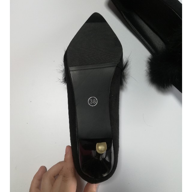 《特価》ワケあり　ファーパンプス　黒 レディースの靴/シューズ(ハイヒール/パンプス)の商品写真