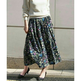 ピッチン(PICCIN)のまぁ様専用。PICCIN 日本製インクジェットボタニカル花柄スカート(ロングスカート)
