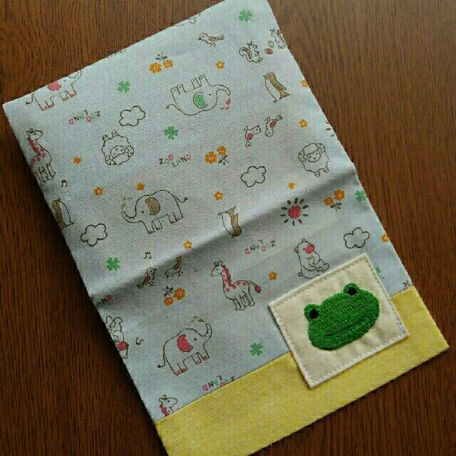 カエルの刺繍 ポケットティッシュケースの通販 by nomiカヱル堂｜ラクマ
