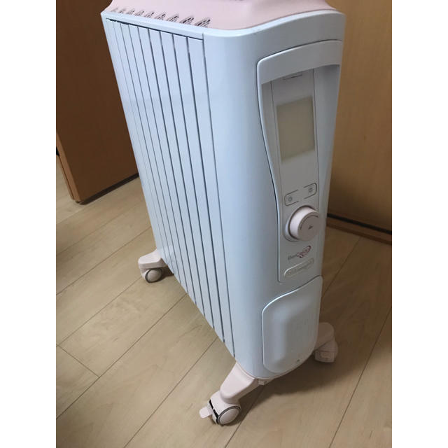 DeLonghi(デロンギ)のramune65様専用ページ スマホ/家電/カメラの冷暖房/空調(オイルヒーター)の商品写真