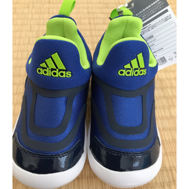 adidas(アディダス)のNOn様専用値下げ☆adidas キッズ スニーカー 15センチ キッズ/ベビー/マタニティのキッズ靴/シューズ(15cm~)(スニーカー)の商品写真