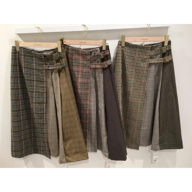 REDYAZEL(レディアゼル)のレディアゼル チェックプリーツ巻きスカート レディースのスカート(ロングスカート)の商品写真