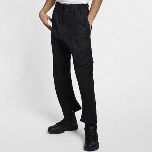 NIKE(ナイキ)のS 18AW NIKELAB ACG CARGO PANT BLACK 1 メンズのパンツ(ワークパンツ/カーゴパンツ)の商品写真