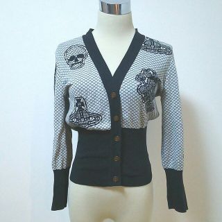 Vivienne Westwood(カーディガン ・ ホワイト/白色系)のフリマ Vivienne Westwood(カーディガン ・ ホワイト/白色系)のフリマ