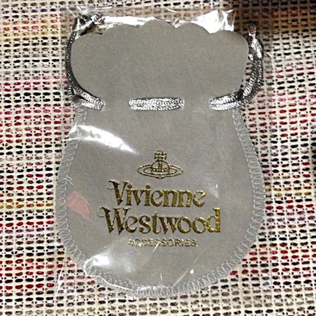 Vivienne Westwood(ヴィヴィアンウエストウッド)のヴィヴィアンウエストウッド【アクセサリー用/袋】 レディースのアクセサリー(ネックレス)の商品写真