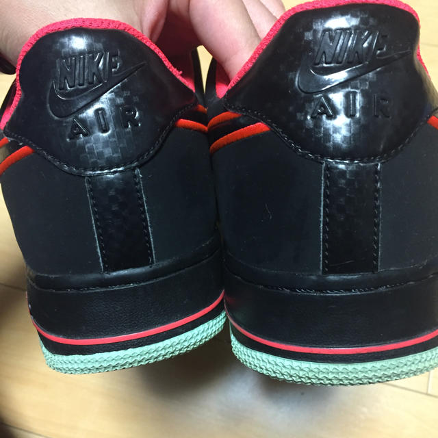 NIKE(ナイキ)の最終値下げ！NIKE AIR FORCE 1 yeezyカラー メンズの靴/シューズ(スニーカー)の商品写真